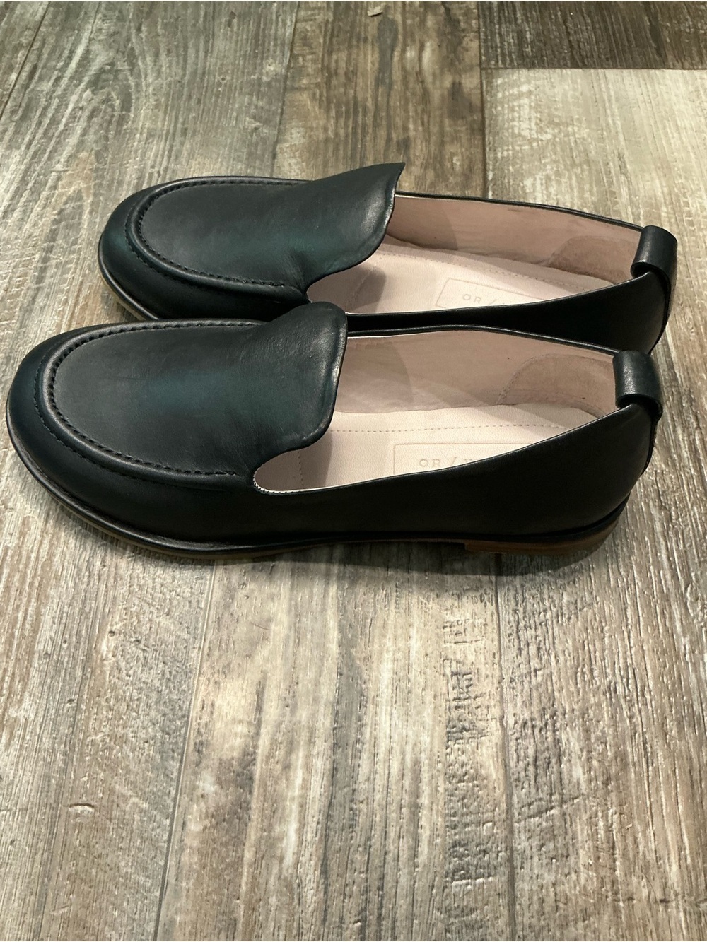 Women's Black Leather Slip-On Loafers - Elegant Everyday Flats Size 7 - Picture 9 of 16